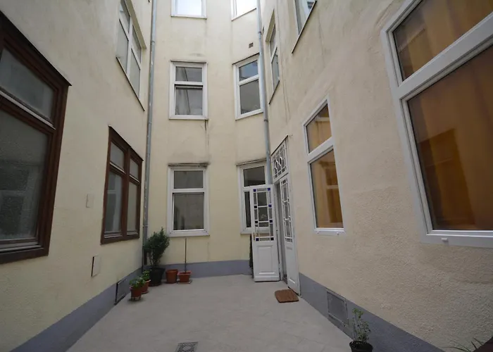 Vienna Holiday Apartments
